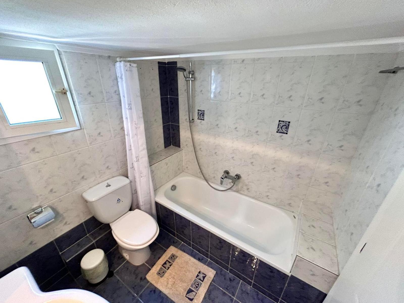 Sea Breeze Iv Apartment *